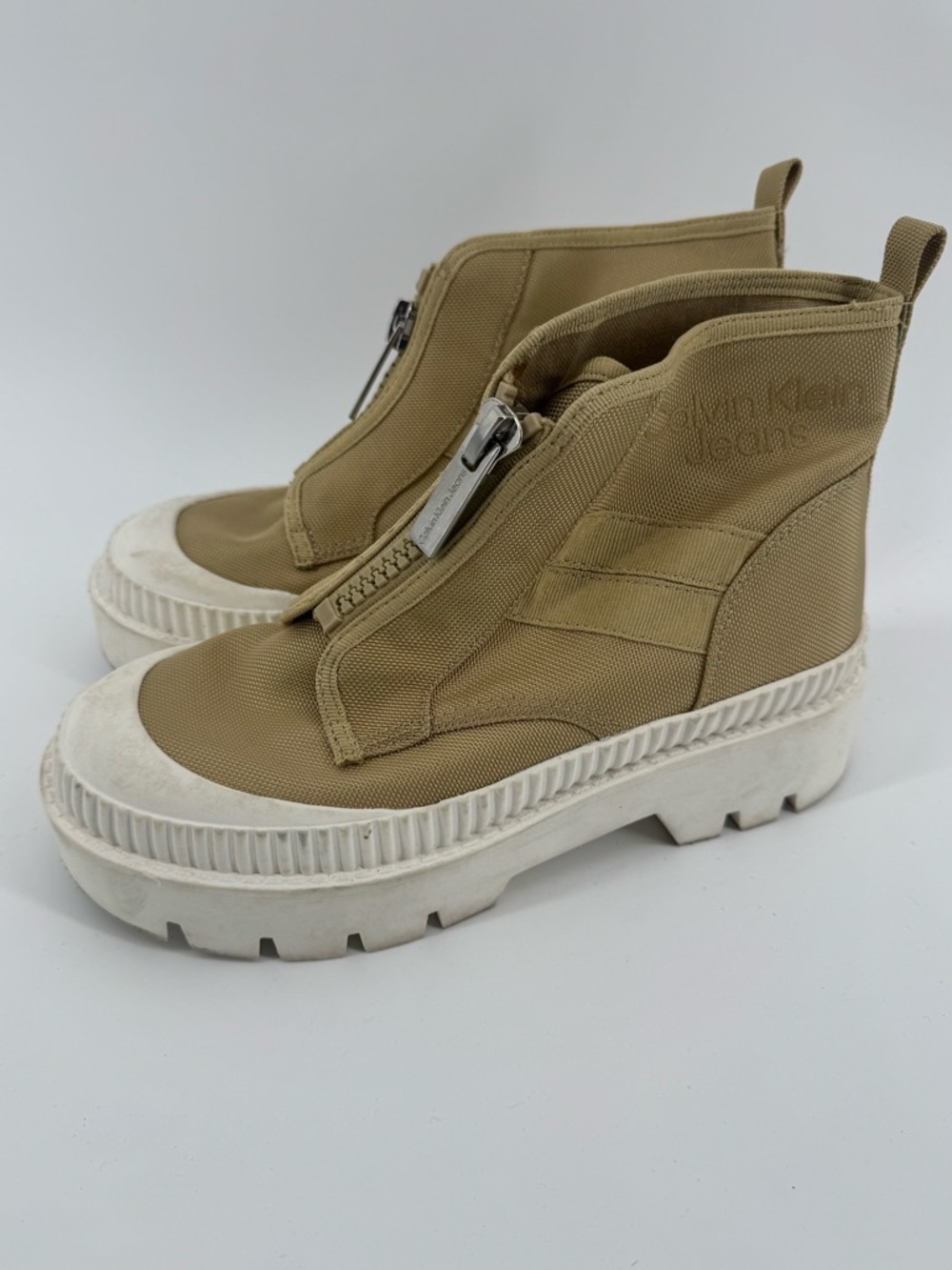 Calvin Klein Women's Chunky Platform Retro Canvas Berti Fashion Boot Size 6.5